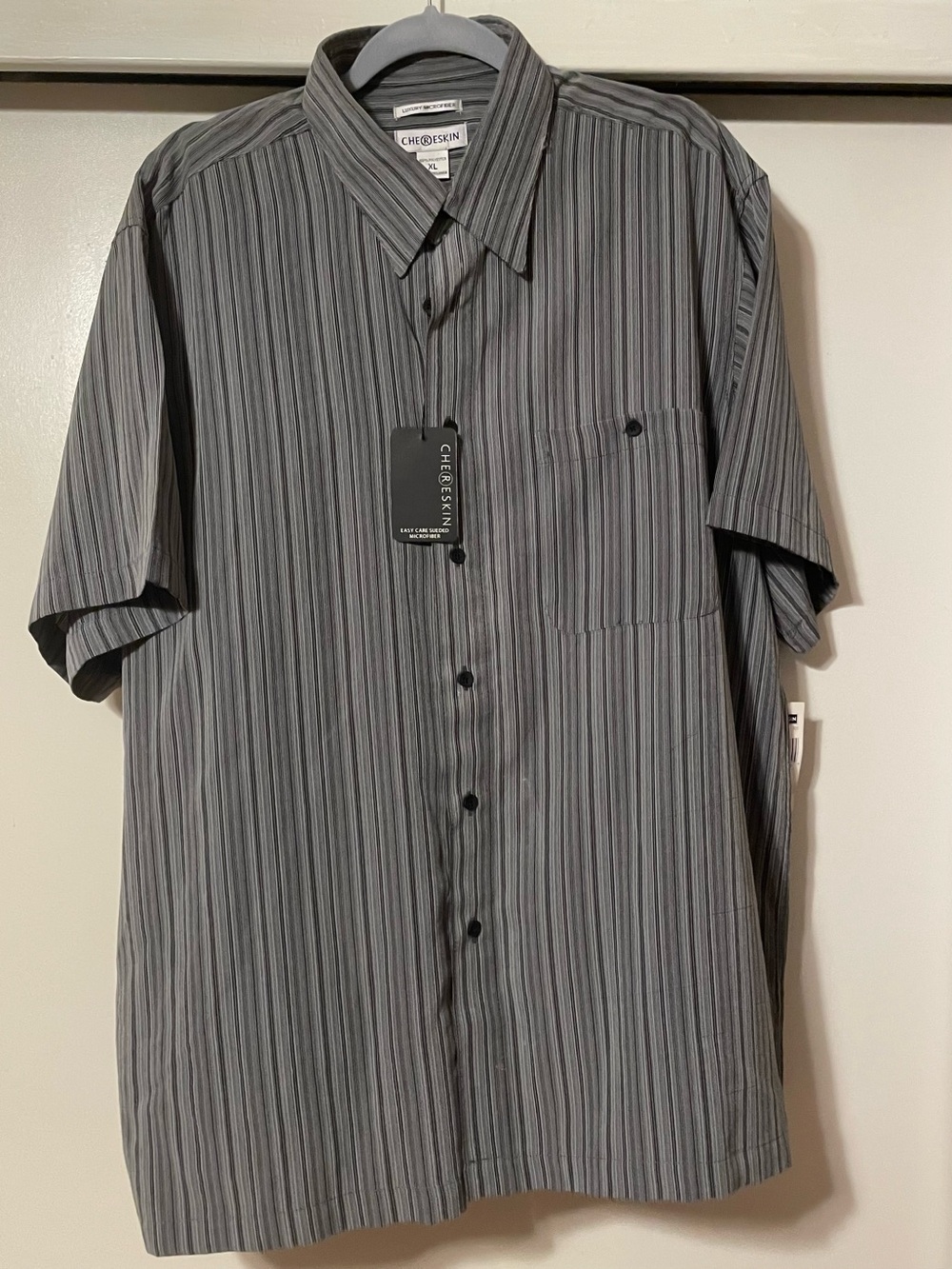 Chereskin Micro Fiber Men's Gray Striped Short-Sleeve Button-Down Shirt
